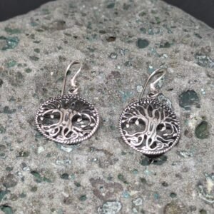 oyraringar við yggdrasil, lívsins træ, 925s