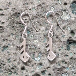 kærleika bindrúnu oyralokkar, 925s